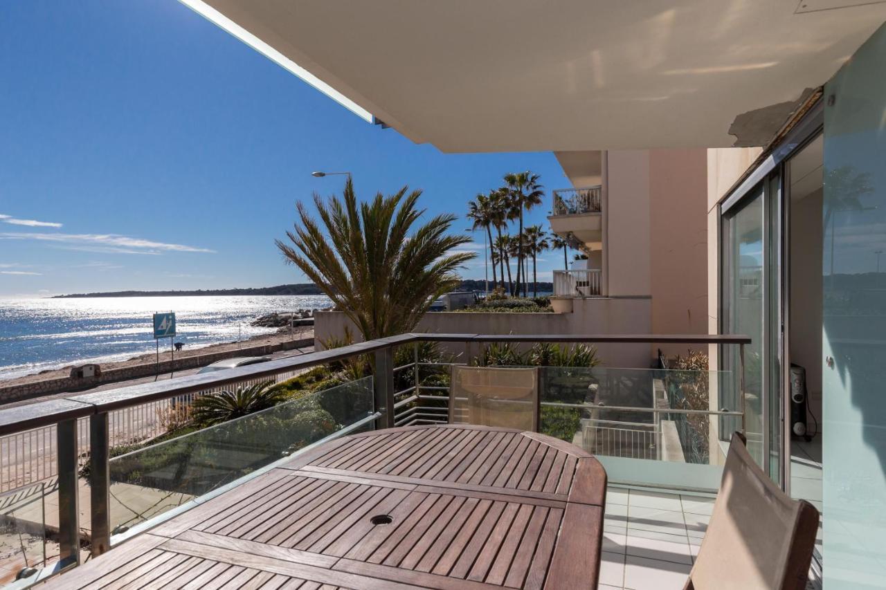 Bright Two Bedroomed Apartment On The Beach In Cannes With Huge Terrace With Fabulous Sea Views - 2001 Экстерьер фото
